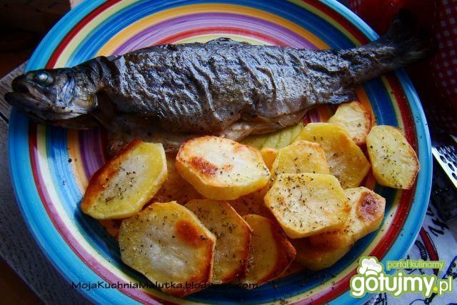 Pstrąg z miętowym masełkiem 