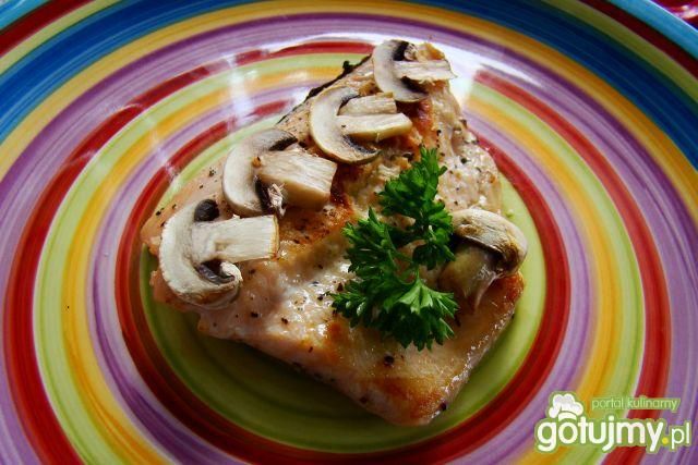 Pstrąg  z pieczarkami na masełku  Pstrąg  z pieczarkami na masełku