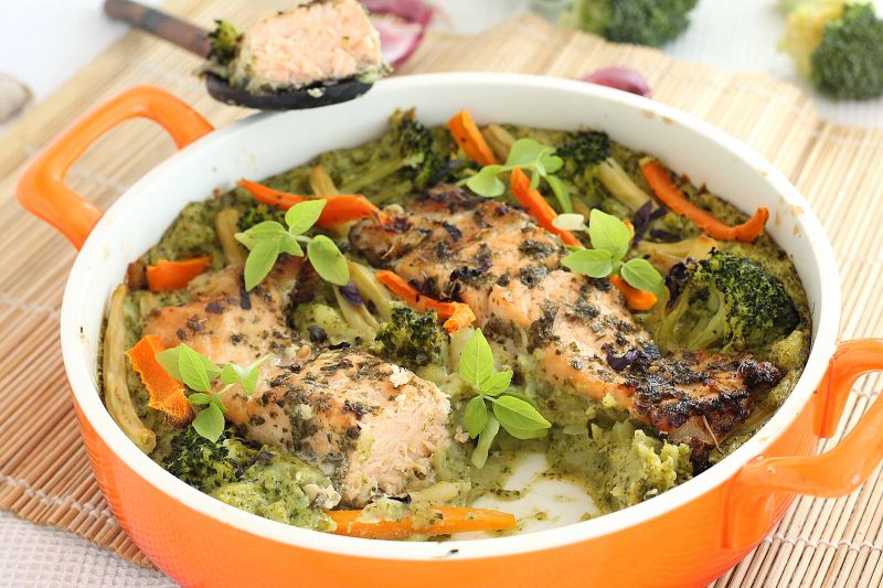 Pstrąg zapiekany z pure z brokuła Pstrąg zapiekany z pure z brokuła