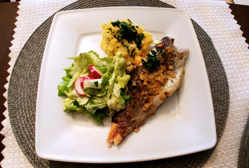 Pstrągi faszerowane soczewicą i natką 