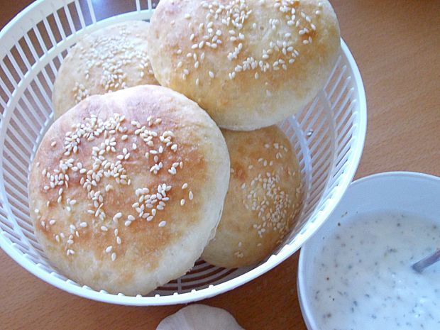 Pszenne bułki hamburgerowe Pszenne bułki hamburgerowe