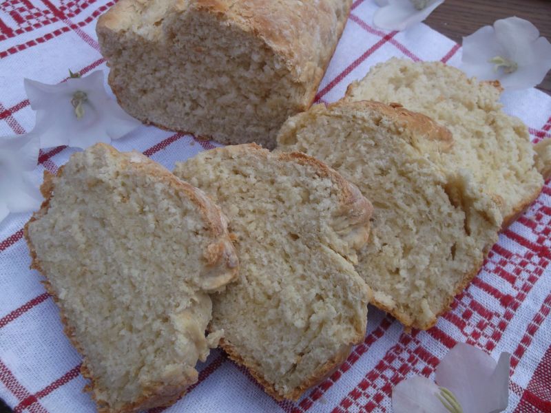 Pszenny chleb na maślance.