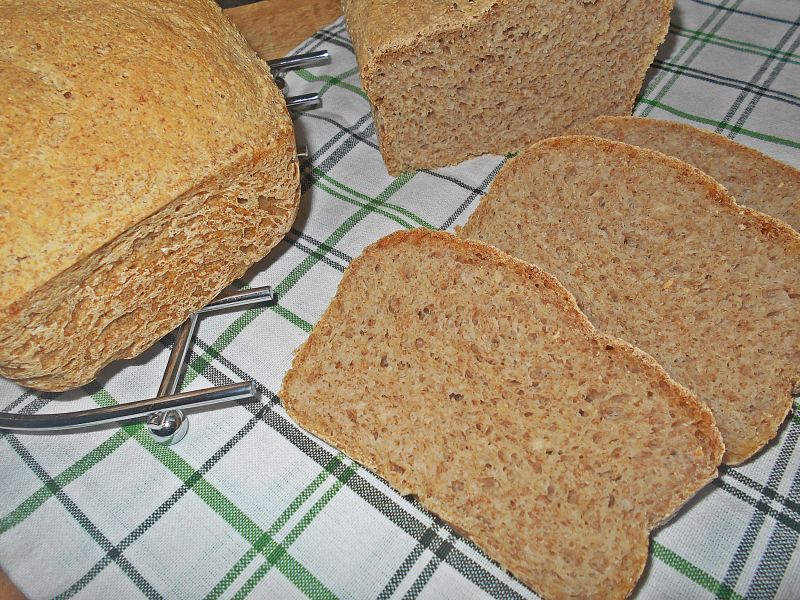 Pszenny chleb z płatkami jaglanymi