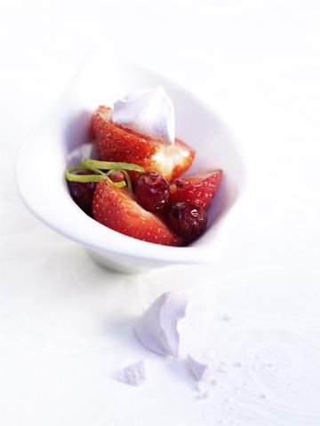 Pucharek truskawkowo-żurawinowy 