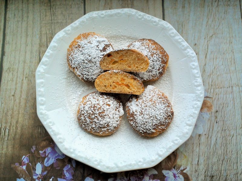 Puchate ciasteczka owsiane z marchewką