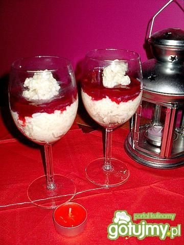 Pudding ryżowy z dodatkami