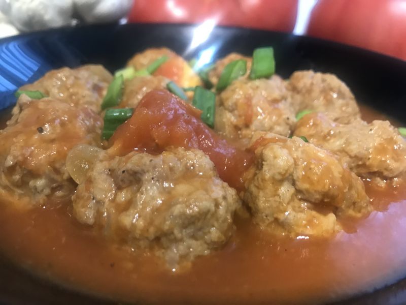 Pulpeciki chrzanowe w pomidorowym sosie Pulpeciki chrzanowe w pomidorowym sosie