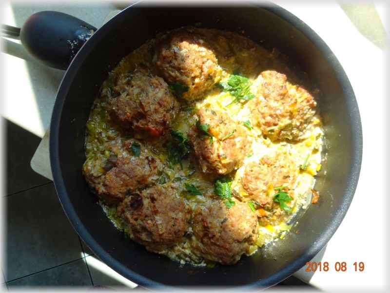 Pulpeciki indycze w sosie porowym 