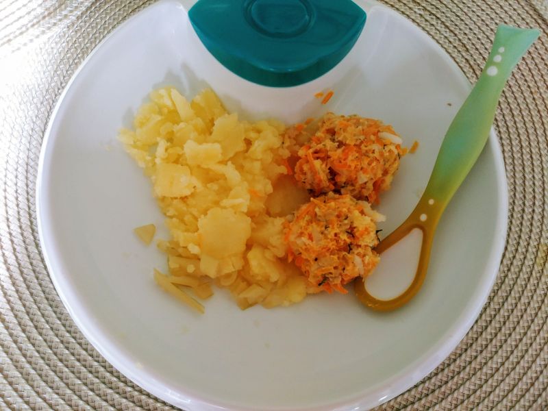 Pulpeciki rybne dla niemowlaka  Pulpeciki rybne dla niemowlaka