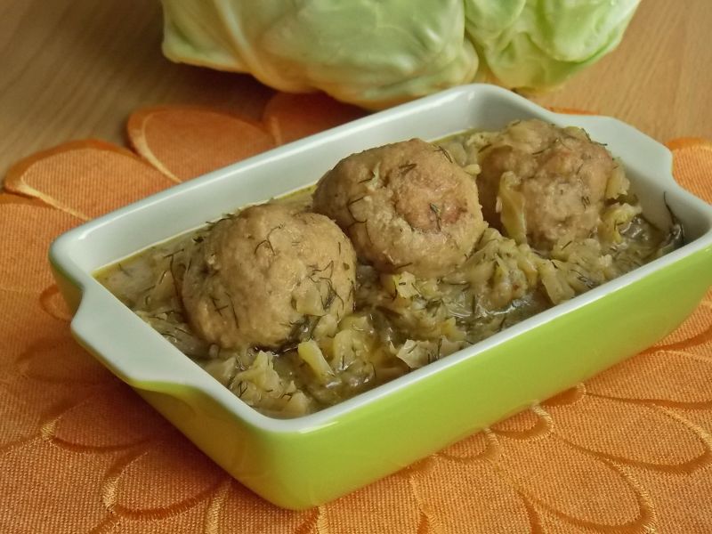 Pulpeciki w młodej kapuście