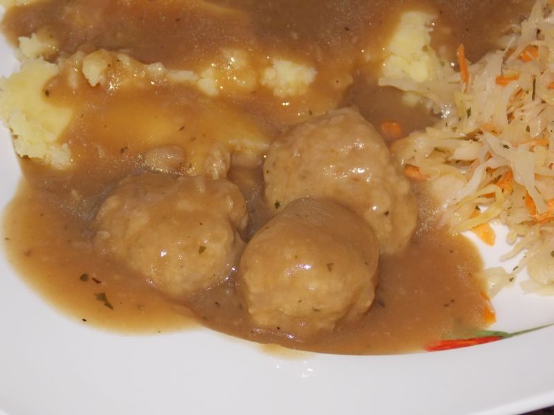 Pulpeciki w sosie pieczeniowym Pulpeciki w sosie pieczeniowym