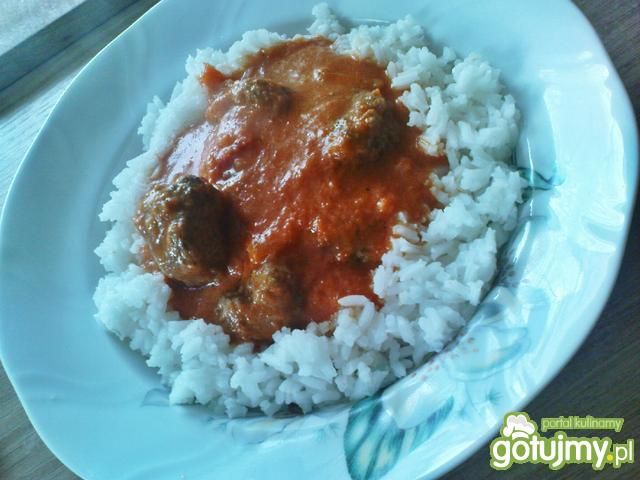 Pulpeciki w sosie warzywnym