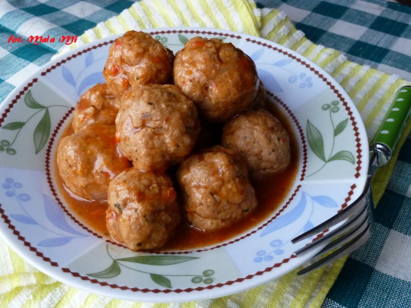 Pulpeciki z indyka w sosie paprykowym Pulpeciki z indyka w sosie paprykowym