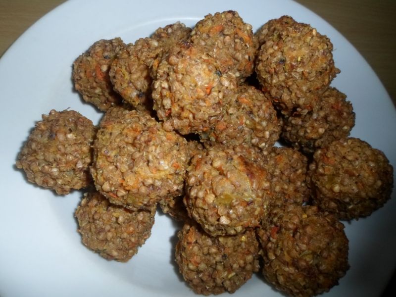 Pulpeciki z kaszy gryczanej Pulpeciki z kaszy gryczanej