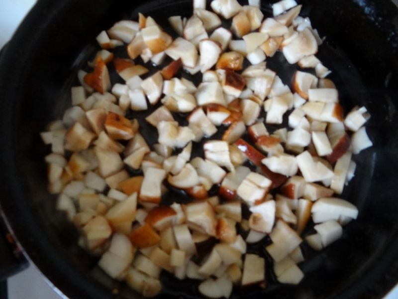 Pulpeciki z mięsa indyczego w sosie grzybowym