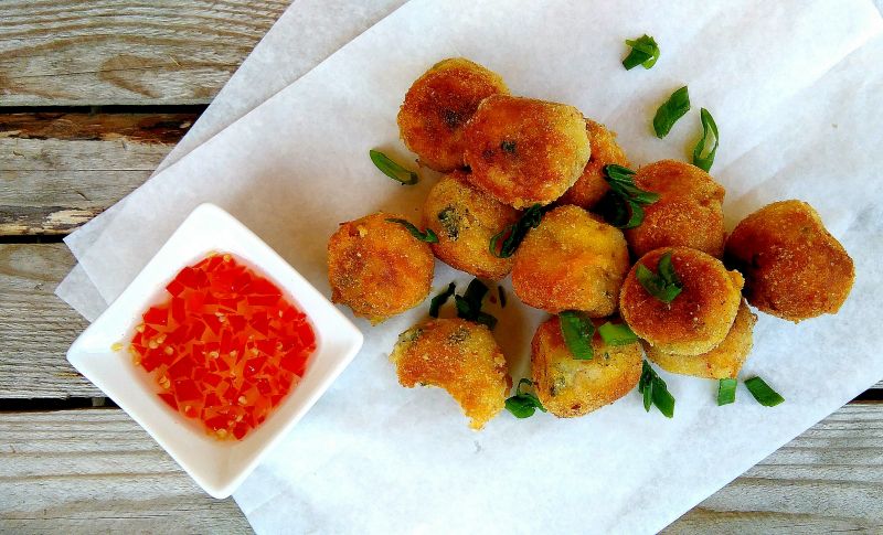 Pulpeciki ziemniaczane z szynką i serem