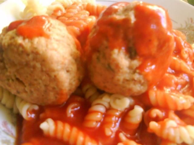 Pulpety drobiowe w sosie pomidorowym Pulpety drobiowe w sosie pomidorowym