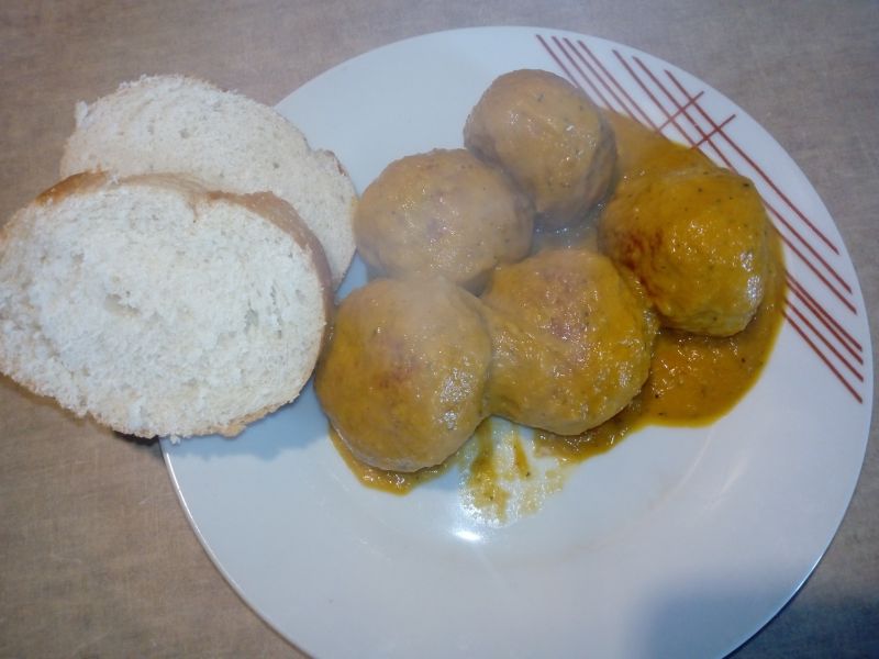 Pulpety w dyniowym sosie