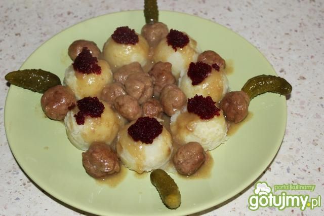 Pulpety w sosie borowikowym Pulpety w sosie borowikowym