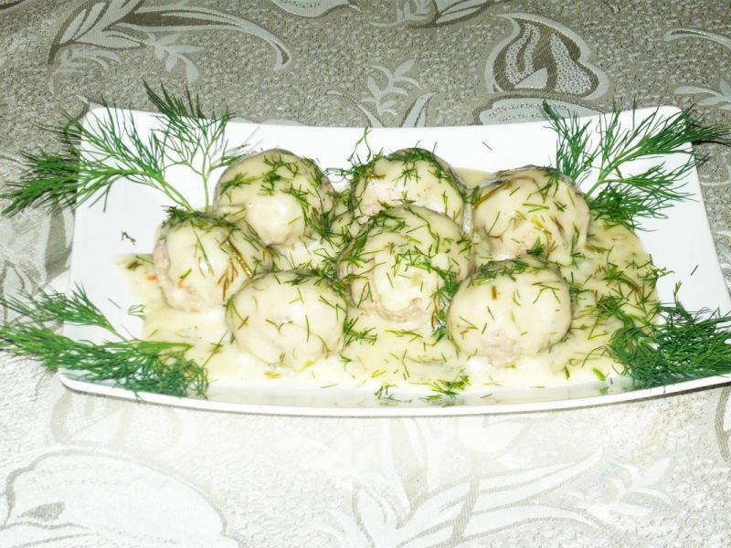 Pulpety w sosie koperkowym