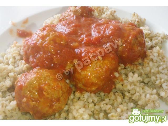 Pulpety w sosie pomidorowym
