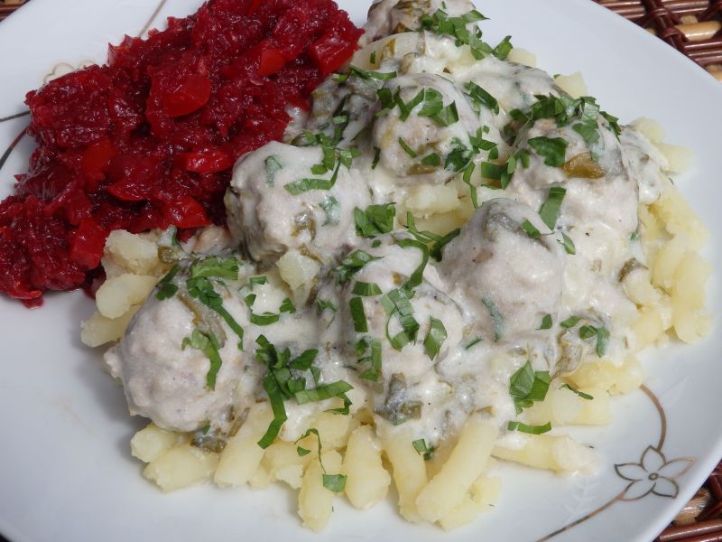 Pulpety w sosie szczawiowym Pulpety w sosie szczawiowym