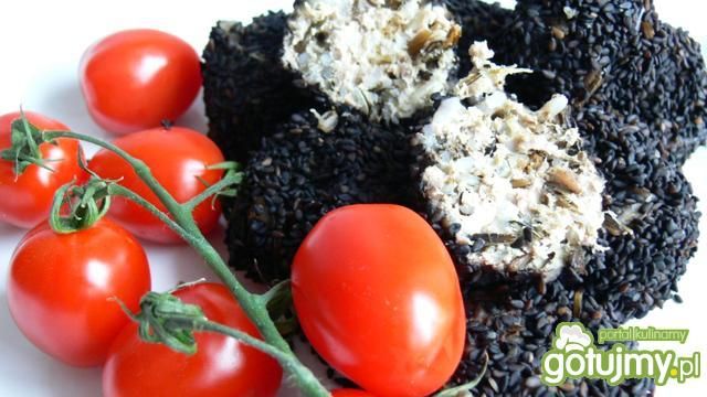 Pulpety wieprzowo -drobiowe w sezamie Pulpety wieprzowo -drobiowe w sezamie