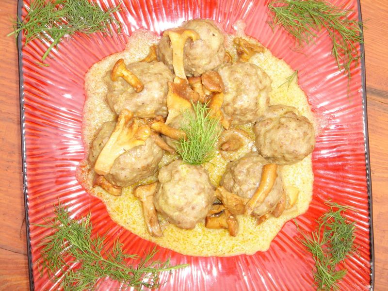 Pulpety wołowe w sosie kurkowym