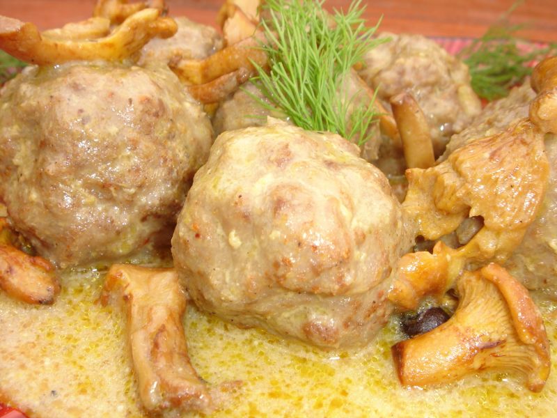 Pulpety wołowe w sosie kurkowym