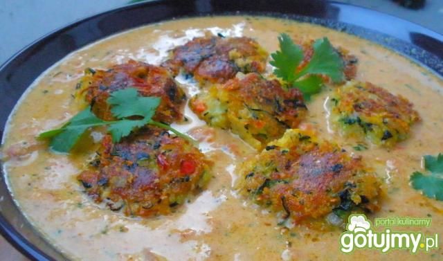 Pulpety z cukinii w sosie kokosowym Pulpety z cukinii w sosie kokosowym