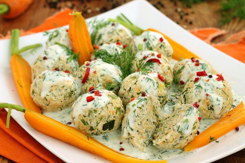 Pulpety z indyka w sosie koperkowym