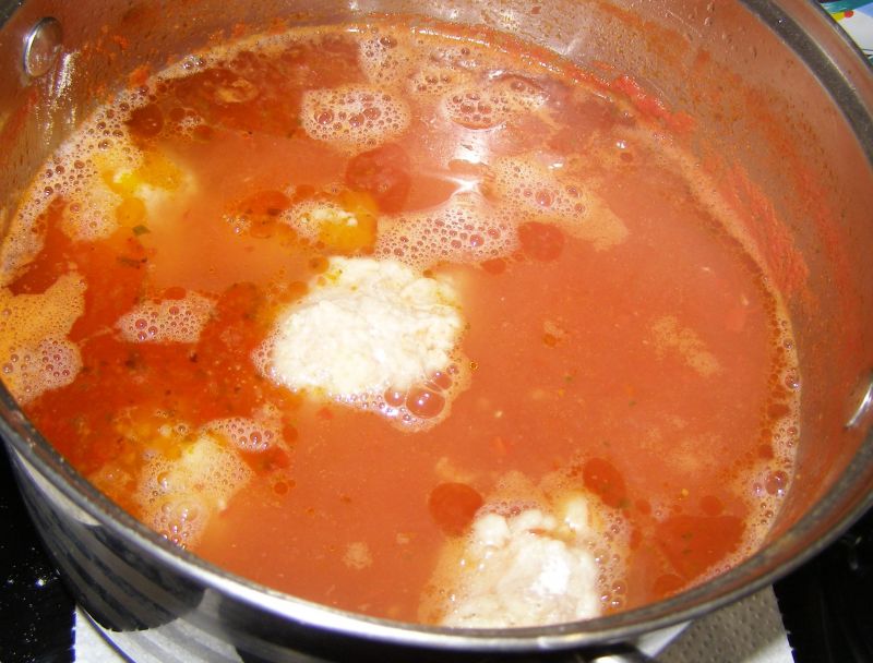 Pulpety z łopatki w sosie pomidorowym