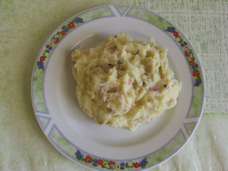 Puree ziemniaczane z boczkiem i cebulą Puree ziemniaczane z boczkiem i cebulą