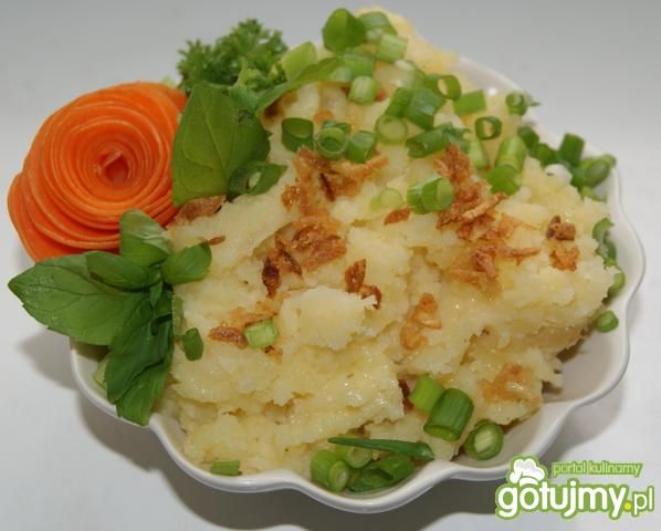 Puree ziemniaczane z prażoną cebulką  Puree ziemniaczane z prażoną cebulką