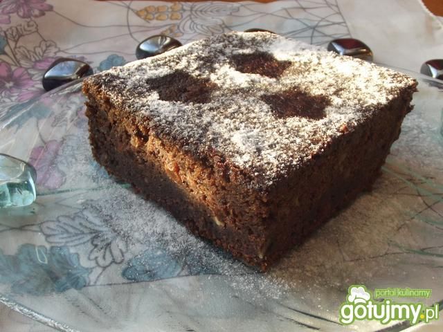 Purpurowe ciasto marchewkowe