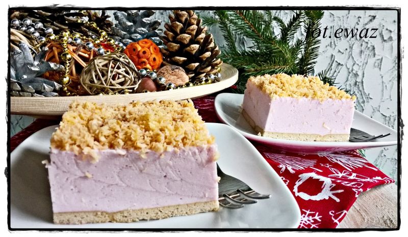 Puszek z wiórkami kokosowymi Puszek z wiórkami kokosowymi