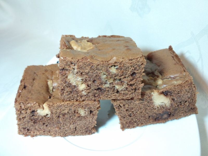 'Puszyste' brownie z masłem orzechowym