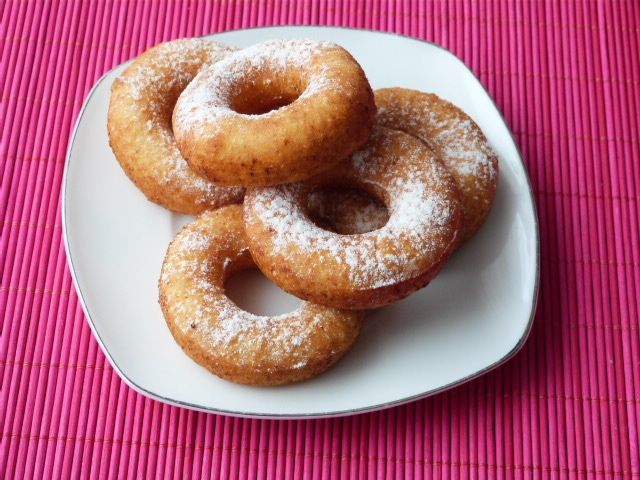 Puszyste oponki z sera  Puszyste oponki z sera