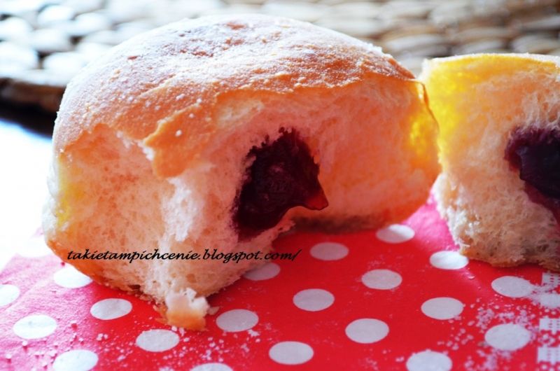 Puszyste pączki i donaty  Puszyste pączki i donaty