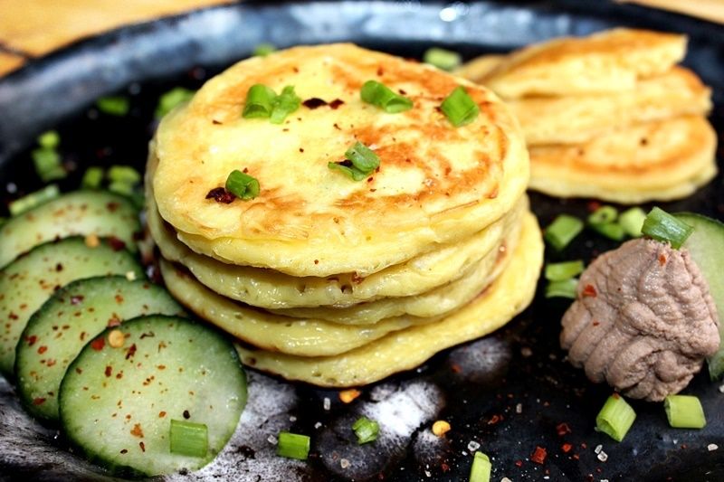 Puszyste placuszki na śmietanie w wersji wytrawnej