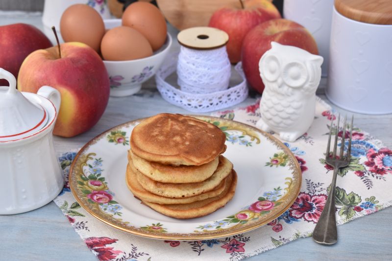 Puszyste racuszki na sodzie z jabłkiem Puszyste racuszki na sodzie z jabłkiem