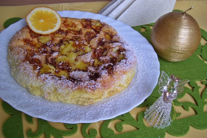 Puszysty omlet z pomarańczą