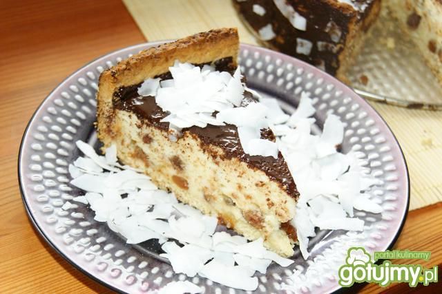 Puszysty sernika z rodzynkami