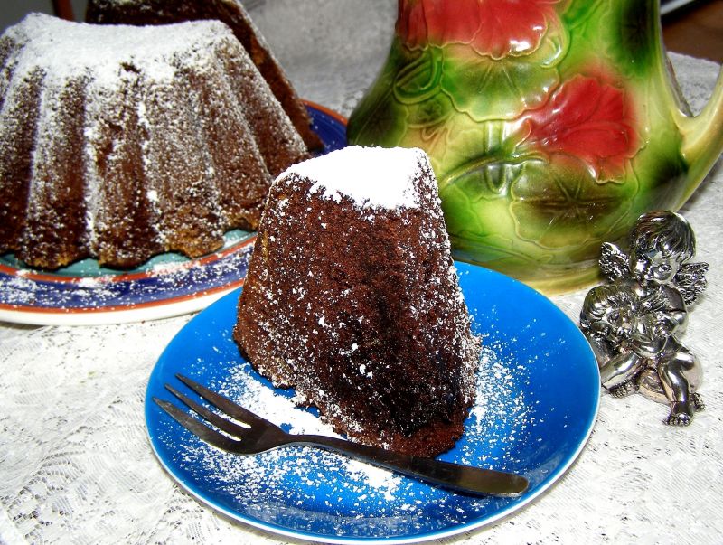 Pyszna babka kakaowa z chałwą