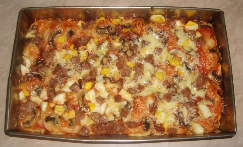 Pyszna pizza domowa Pyszna pizza domowa