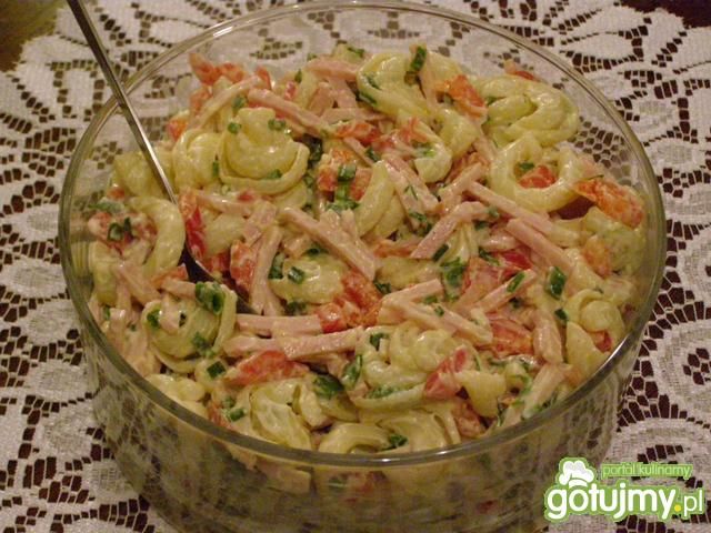 Pyszna sałatka z tortellini Pyszna sałatka z tortellini