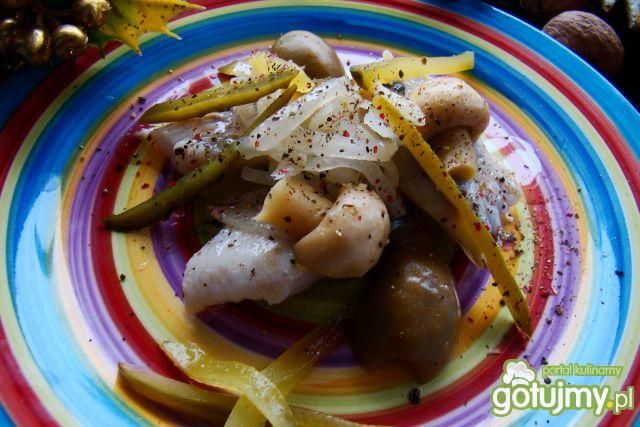 Pyszna  śledziowa z oliwkami kiszonymi Pyszna  śledziowa z oliwkami kiszonymi