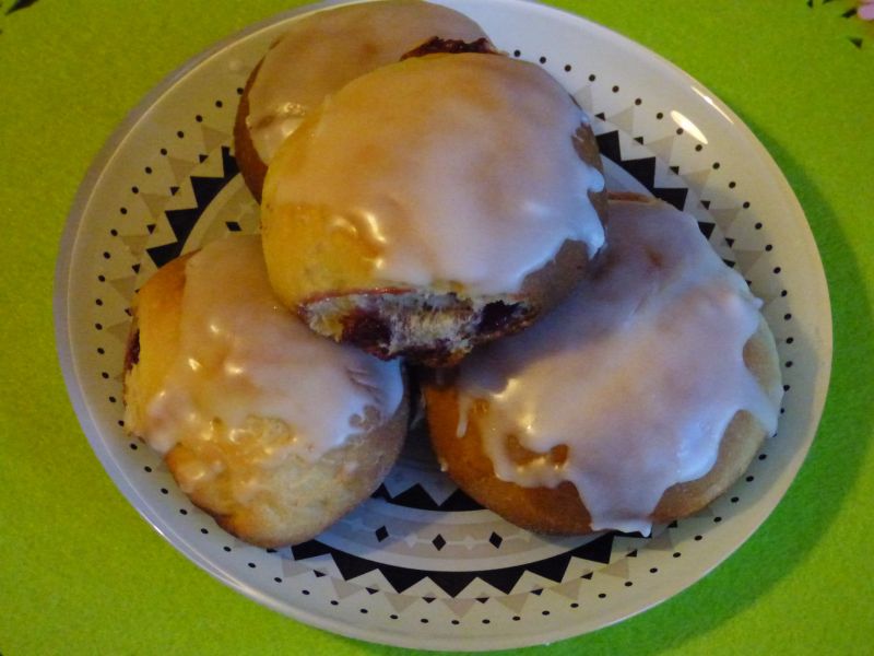 Pyszne bułeczki z konfiturą