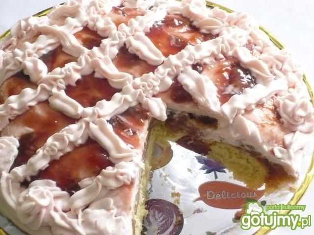 Pyszne ciasto z jabłkami i masą