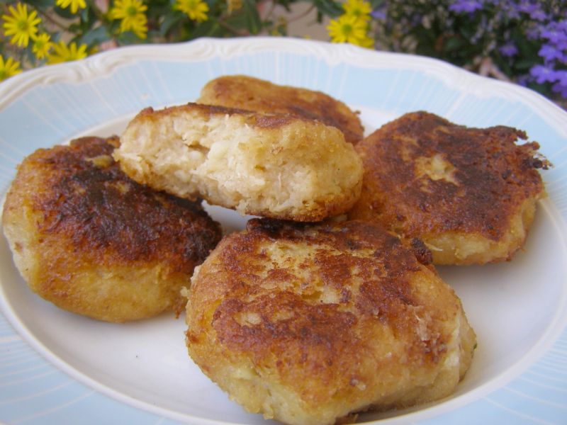 Pyszne kotleciki z kalafiora bez jajka Pyszne kotleciki z kalafiora bez jajka